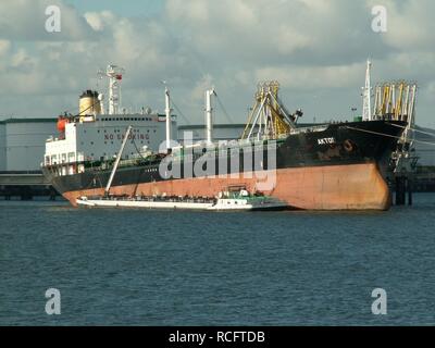 Aktor IMO 8323367 at the '5e Petroliumhaven', Port of Rotterdam, Hollad 29-Apr-2006. Stock Photo