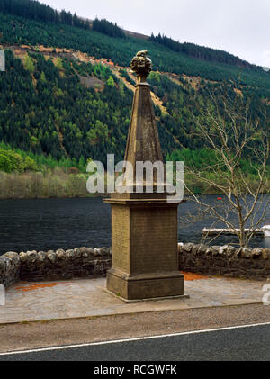 Well of the Heads, Invergarry, Scotland, UK: monument erected 1816 to decapitated heads of 7 murderers washed in the well beside N shore of Loch Oich. Stock Photo