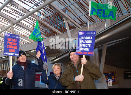Edinburgh,United Kingdom. 16 January 2019. EIS Educational Institute of Scotland Union members outside the Scottish Parliament because as lectures strike over pay today. © Richard Newton / Alamy Live News Stock Photo