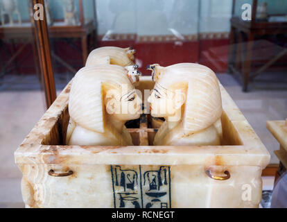 Alabaster canopic jars exhibits, treasures from the tomb of Tutankhamun on display in the Museum of Egyptian Antiquities (Cairo Museum), Cairo, Egypt Stock Photo