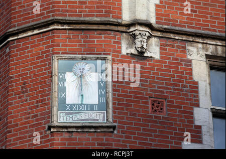 Sundial on Cairns Chambers in Sheffield Stock Photo