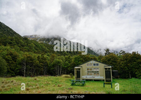 Cannibal hut, DoC hut, welcome shelter on the St James Walkway, New Zealand. Stock Photo