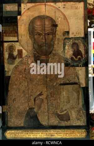 Saint Nicholas. Museum: State Tretyakov Gallery, Moscow. Author: Russian icon.