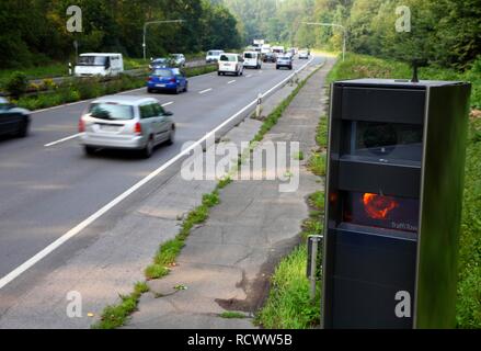 Radar controlled speed monitoring with a TraffiTower speed camera, on the federal road B224, Braukstrasse, in a 70 kilometers Stock Photo