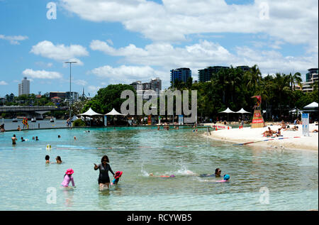 Streets Beach free open air swimming pool, South Bank, Brisbane, Queensland, Australia Stock Photo