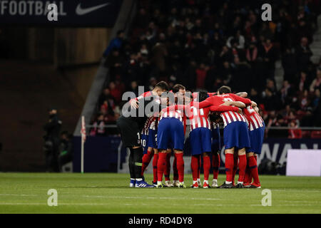 Rey breaks the huddle