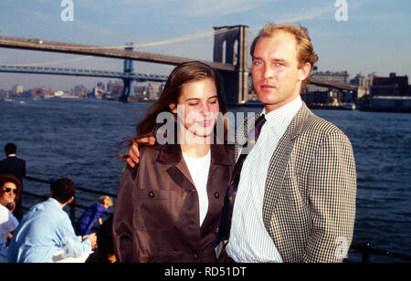 Carl Eduard von Bismarck-Schönhausen mit seiner zweiten Ehefrau Celia Demaurex in New York, USA 2000. Carl Eduard von Bismarck-Schoenhausen with his second wife Celia Demaurex at New York, USA 2000. Stock Photo