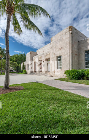 The Bass Museum of Art, 2100 Collins Avenue, Miami Beach, Floria, USA Stock Photo