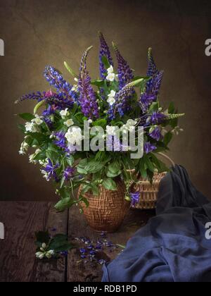 Still life with splendid bouquet of wildflowers Stock Photo - Alamy