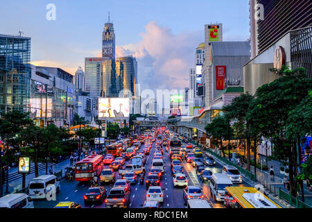 Bangkok-Thailand NOV 9 2017: Traffic jam on Ratchadamri Rd, in front of Central World and BigC supercenter in the evening on after work. Stock Photo