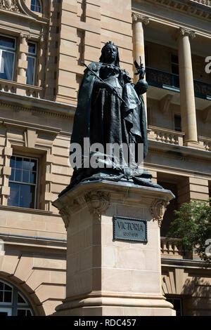 Queen Victoria statue in Queens Gardens, Brisbane, Queensland, Australia Stock Photo