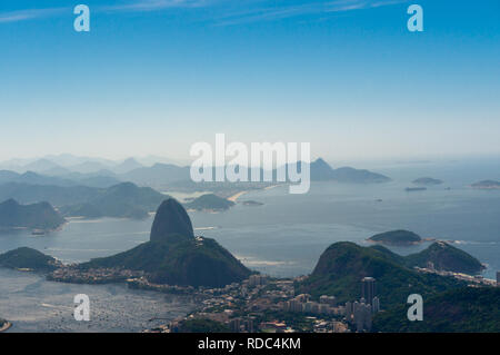 Landscape view of Sugarloaf Mountain (Pão de Açúcar) and Guanabara Bay, Rio de Janeiro, Brazil Stock Photo