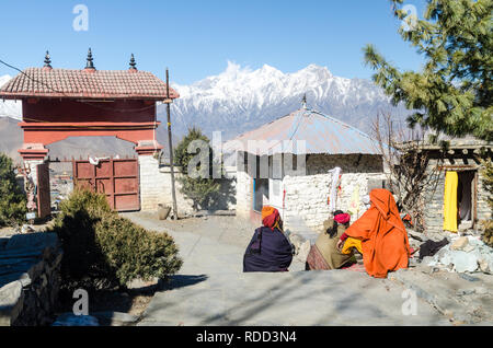 Sadhus in Muktinath temple, Annapurna Circuit, Nepal Stock Photo