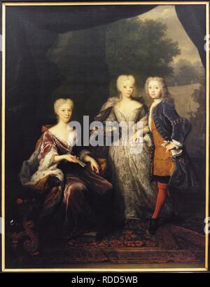 Landgravine Marie Louise of Hesse-Kassel (1688-1765), Princess of Orange, with children. Museum: Nationalmuseum Stockholm. Author: Boonen, Arnold, after. Stock Photo