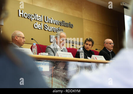 Madrid, Spain. 18th January, 2019. Enrique Ruiz Escudero, Health Minister of the Community of Madrid speaking about the donation to Venezuela. The Councilor for Health of the Community of Madrid, Enrique Ruiz Escudero, accompanied by the ambassador of the NGO 'A medicine for Venezuela', the Venezuelan singer Carlos Baute, and the director of the Association, Vanessa Pineda, assist in the donation of sanitary material performed by the University Hospital of the Sureste to the aforementioned organization. Credit: Jesús Hellin/Alamy Live News Stock Photo