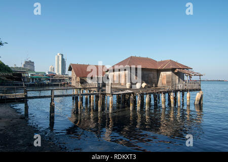 The Waterfront old Town of Si Racha in the Provinz Chonburi in Thailand.  Thailand, Bangsaen, November, 2018 Stock Photo