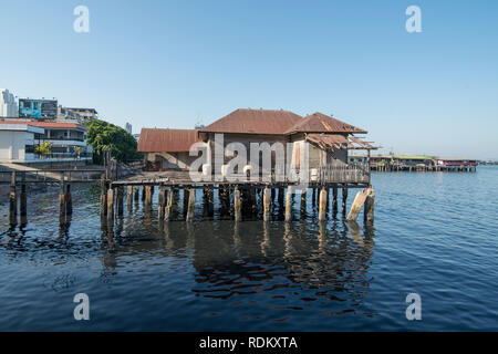 The Waterfront old Town of Si Racha in the Provinz Chonburi in Thailand.  Thailand, Bangsaen, November, 2018 Stock Photo