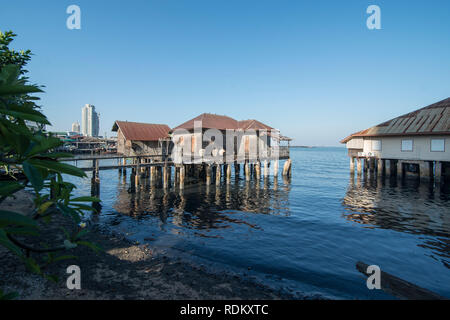 The Waterfront old Town of Si Racha in the Provinz Chonburi in Thailand.  Thailand, Bangsaen, November, 2018 Stock Photo