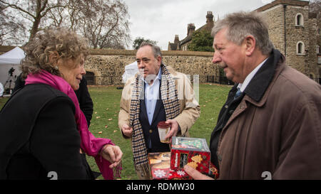 MPs on College Green for media interviews, Westminster.  Featuring: Kate Hoey MP, Alex Salmond, Sammy Wilson MP Where: London, United Kingdom When: 18 Dec 2018 Credit: Wheatley/WENN Stock Photo