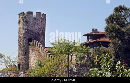 anatolian castle (anadolu hisari) in istanbul.historically known as guzelce  hisar(meaning proper castle) is a fortress located in anatolian (asian) si  Stock Photo - Alamy