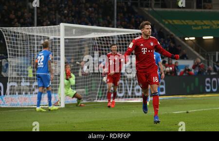 Sinsheim, Deutschland. 18th Jan, 2019. Leon Goretzka (m) Shoots The 