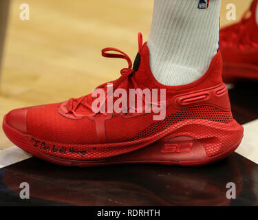 Los Angeles, CA, USA. 18th Jan, 2019. Golden State Warriors guard Stephen Curry #30 shoes before the Golden State Warriors vs Los Angeles Clippers at Staples Center on January 18, 2019. (Photo by Jevone Moore) Credit: csm/Alamy Live News Stock Photo