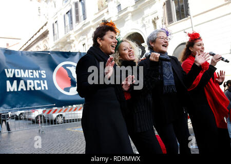 Rome, Italy. 19th Jan, 2019. Women singing Rome January 19th 2019. Women's March Rome, march of solidarity for the civil rights and civil rights for women, organized by the American community of Rome, simultaneously with the women's march that take place worldwide on January 19th. Foto Samantha Zucchi Insidefoto Credit: insidefoto srl/Alamy Live News Stock Photo
