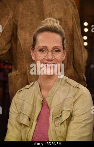 18 January 2019, Köln: The actress Anna Schudt is a guest on the WDR talk show 'Kölner Treff'. Photo: Horst Galuschka/dpa Stock Photo