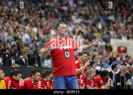 Germany. Germany, 19th January 2019. Serbia headcoach Nenad Perunicic reacts Credit: Mickael Chavet/Alamy Live News Stock Photo