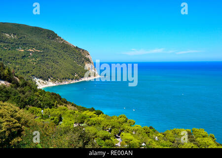 Top view of Numana beach, Monte Conero, during a summer day with blue sky and transparent water Stock Photo