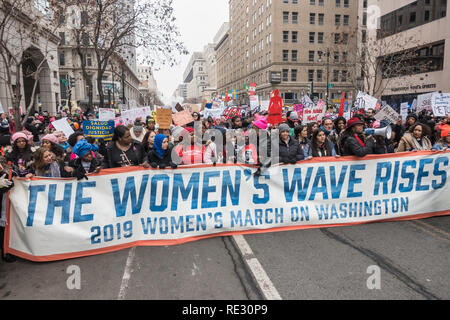 Washington, DC, USA. 19th January, 2019. Thousands of demonstrators marched and rallied in Washington, DC in the 2019 Women’s March on Washington, a vociferous protest against President Donald Trump, and a celebration of the women elected to congress in November.  Bob Korn/Alamy Live News
