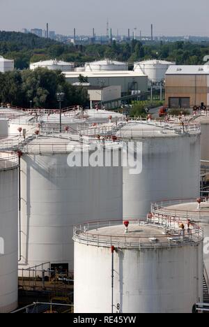 Tank and terminal facilities of Deutsche BP AG, storage tanks for various petroleum products, port of Gelsenkirchen Stock Photo