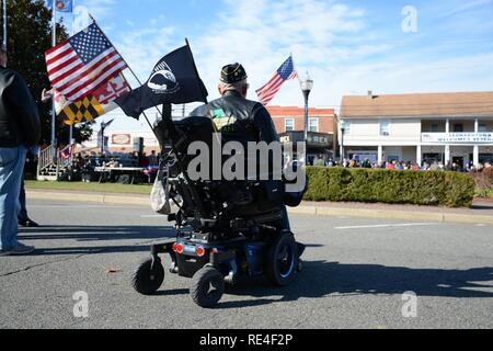 Veterans day sales flat screen tv