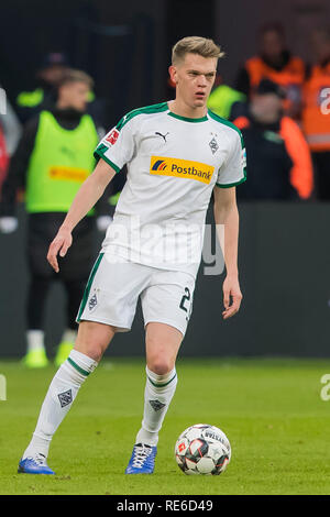 Leverkusen, Germany. 19th Jan 2019.  final result 0-1,  Borussia Monchengladbach player Matthias Ginter  during the match Leverkusen - Moenchengladbach DFL REGULATIONS PROHIBIT ANY USE OF PHOTOGRAPHS AS IMAGE SEQUENCES AND/OR QUASI-VIDEO Credit: Pro Shots/Alamy Live News Stock Photo