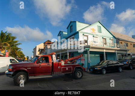 Cars nexto t-shirts shop, hats and souvenirs, Nassau, New Providence Island, Caribbean. Stock Photo