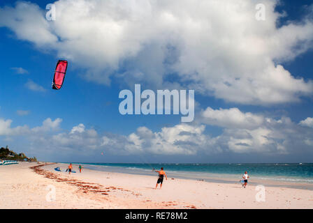 Pink Sand Beach. Dunmore Town, Harbour Island, Eleuthera. Bahamas Stock Photo