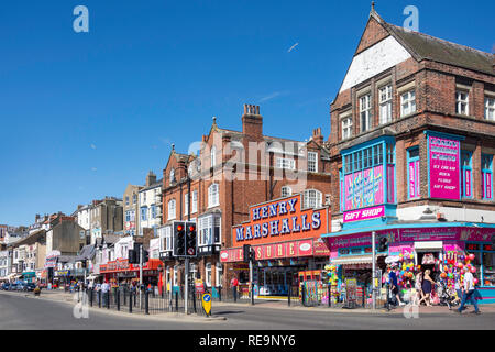 Amusement arcades and gift shops, Foreshore Road, Scarborough, North Yorkshire, England, United Kingdom Stock Photo