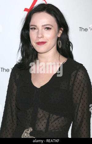 LOS ANGELES - JAN 17: Cait Fairbanks at the Young and the Restless