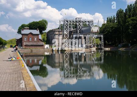 Canal du Centre, Boat Lift number 4, Unesco World Heritage Site, Thieu, Hainaut Province, Belgium Stock Photo
