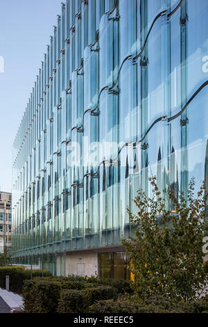 Perspective of undulating glass facade. Swiss Re Office headquarters, Zurich, Switzerland. Architect: Diener & Diener, 2017. Stock Photo