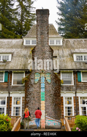 Rain gauge at Lake Quinault Lodge, Olympic Peninsula, Washington. Stock Photo