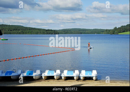 Vassivire Lake in Peyrat-le-Ch‰teau (central France). Auphelle Beach *** Local Caption *** Stock Photo