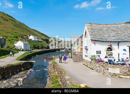 Boscastle, Cornwall, England. - 10th May 2017. The coastal village is popular with tourists to Cornwall, England. Stock Photo