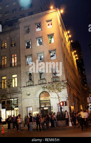 New York, NY - September 13: (Exterior) at the Harry Winston launch party Spring 2010 during Mercedes-Benz Fashion Week at Harry Winston Salon on Sund Stock Photo