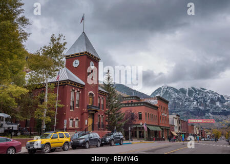 Colorado Avenue in Telluride facing the San Joan Mountains Stock Photo