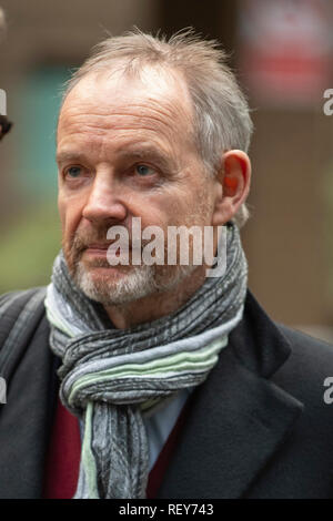 Senior Barclays executive Richard Boath leaves Southwark Crown Court where he and former Barclays chief executive John Varley and fellow senior executives Thomas Kalaris and Roger Jenkins, are charged with fraud. Stock Photo