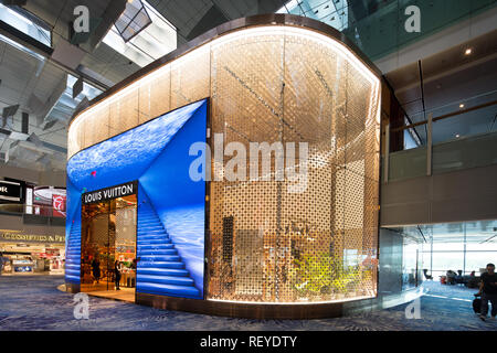 The first Louis Vuitton airport store with a digital entrance at