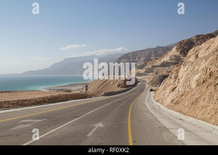 Oman Roadtrip: Highway through the eastern part of the Dhofar mountains Stock Photo