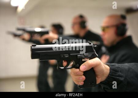 North-Rhine Westphalian SWAT police during target practice at a shooting range, North-Rhine Westphalia, Germany Stock Photo
