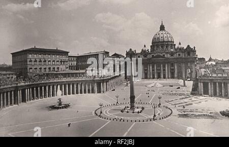 Historic photograph: St Peter's Square, Rome, Italy, ca. 1898 Stock Photo